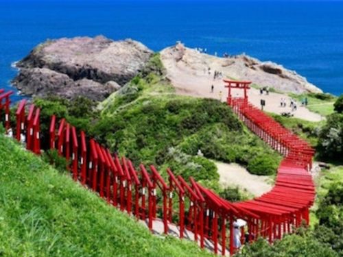 日本で最も美しい場所３１選」元乃隅神社