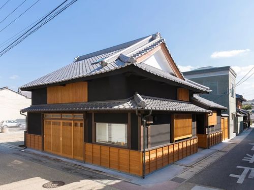 Alex Kerr監修の町家一棟貸しの宿「古街の家」