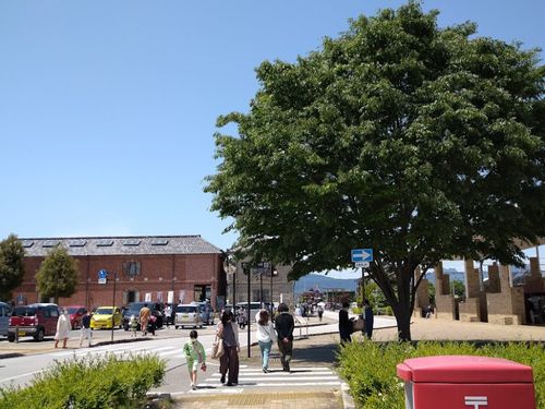 会場は上州富岡駅と富岡製糸場の中間くらい