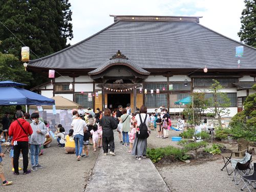 地域ママさんたちのすっだい（やりたい）想いで実現した、お寺縁日の様子