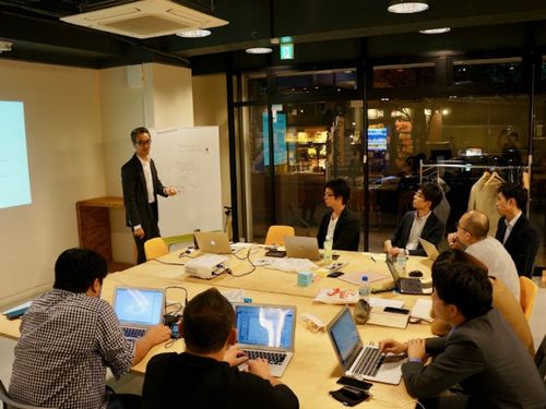 座学（今年度はオンライン）で基礎的な知識を身に着けます