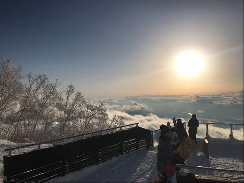 冬の夕焼けと雲海は圧巻です