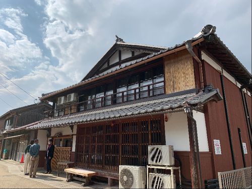 米原市内にある空き家を活用した拠点