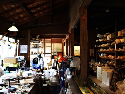 料理を彩る工芸職人も加賀には多く暮らしている。