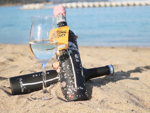 海中熟成した日本酒