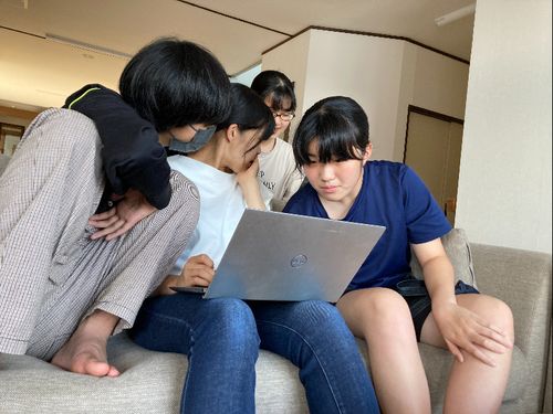 寮のことについて、寮生とハウスマスターは同じ目線で考えます。