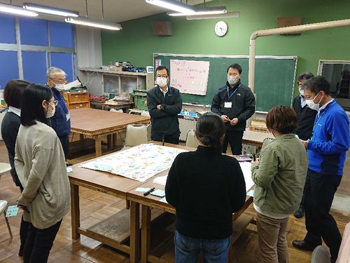 教職員・保護者・地域住人有志で、学びの未来について対話