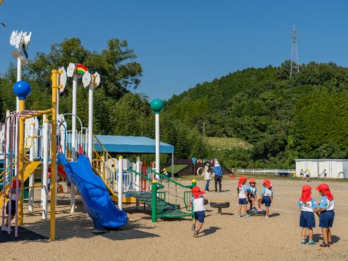 町営の大町保育園。大町の子どもたちのほとんどが通っています。