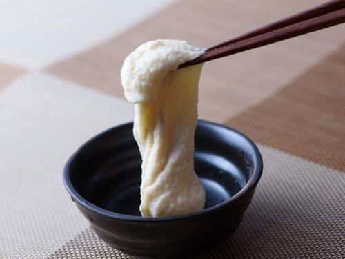 秦荘のやまいもは、まるでつきたてのお餅のような粘り気