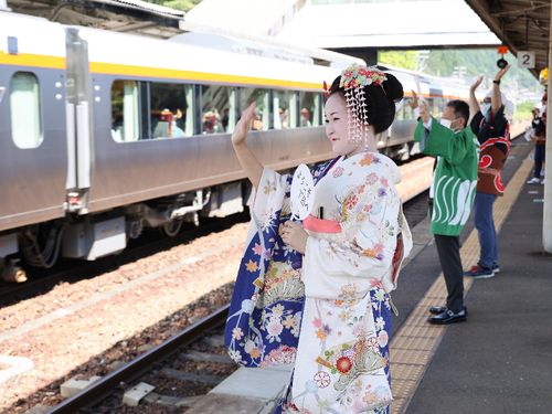 下呂温泉の顔として芸妓文化継承やエンターテイメント開発をしませんか？