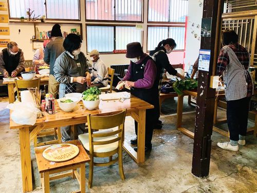 毎週1回開催しているゆうゆうカフェ（認知症カフェ）での1枚。