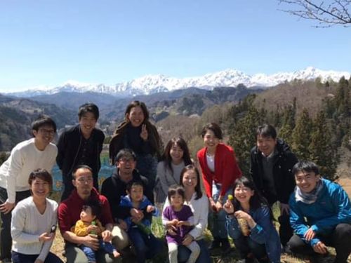 春、山桜の季節に地域を訪れました。