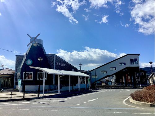 町中心部の三陸鉄道リアス線陸中山田駅