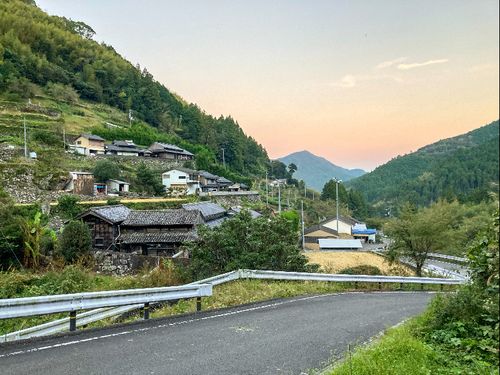 鏡坂口地区