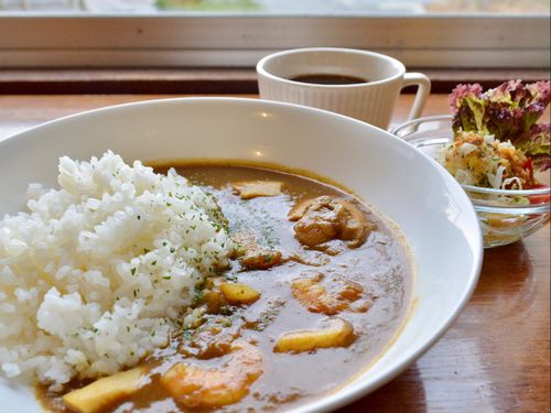 コンニチハカレー
