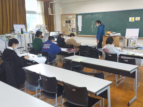 時には講義形式で！