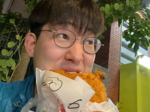 スタッフ③落（一緒に高田の美味しい物を食べましょ！）