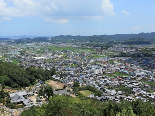 自然に囲まれマイナスイオン感じまくりな山暮らし
