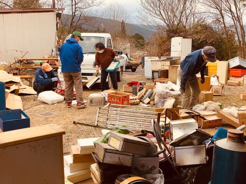 空き家のゴミ出しのお手伝いに協力して、移住者を迎え入れる