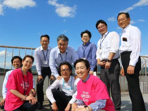 一緒に働く一関市役所政策企画課のメンバー