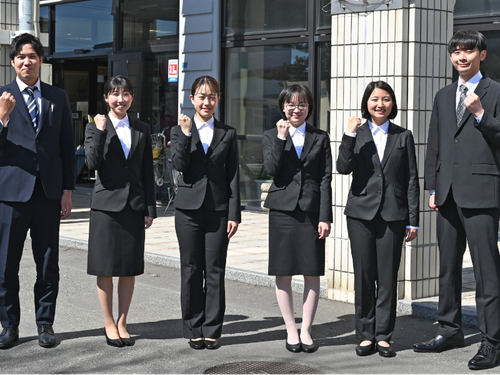 私たちと一緒に働きましょう！