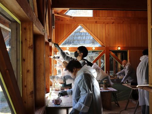地域の方々と共に旧家庭科室（TOMOS）をリノベーション