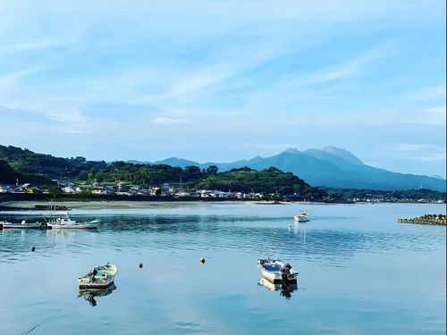 閑静な海の様子
