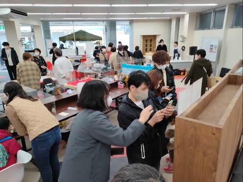 高校生と一緒にWEBサイト制作や運営をやった商店街イベント