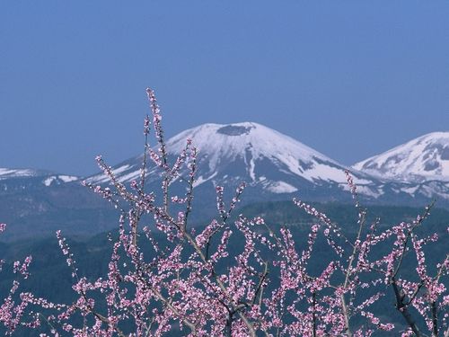 福島市のシンボル　吾妻山
