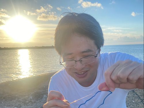 仕事は楽しく、遊びは真剣に。気楽な島LIFE