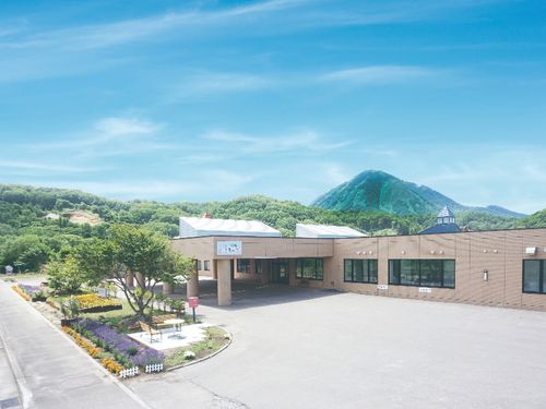 愛和の里きもべつ。職場からは尻別岳も一望できます。