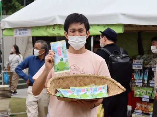 地域のイベント「新茶まつり」のお手伝い