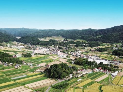 のどかな田園風景に囲まれ、希少な野生動物も多数います。