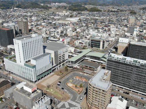駅前はほどよく栄えています☆