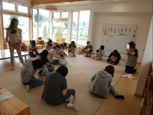 ”0歳児のお部屋”でお友達を増やそう♬