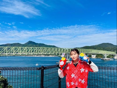 【周防大島町】夏の間は町役場みんなアロハシャツ着用してますで