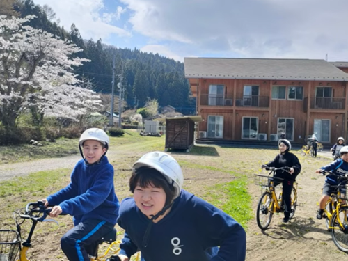 春の通学風景