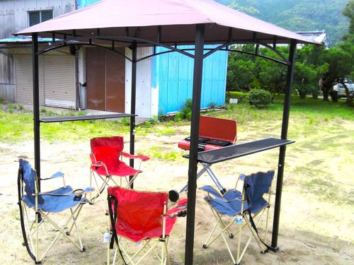 お庭でBBQ