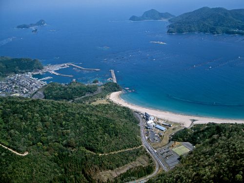 下阿蘇ビーチ周辺。漁業も非常に盛んです。