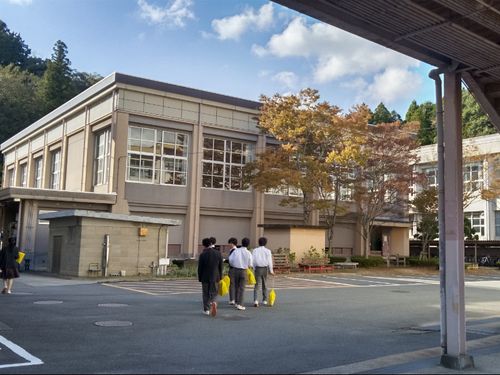 勤務地の１つ　峰山高校