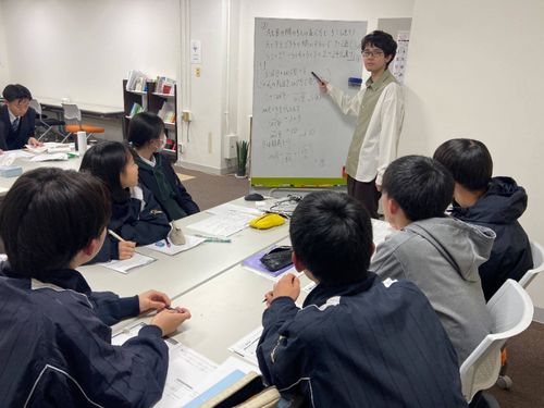 まちなか鳳雛塾でのミニ講義の様子