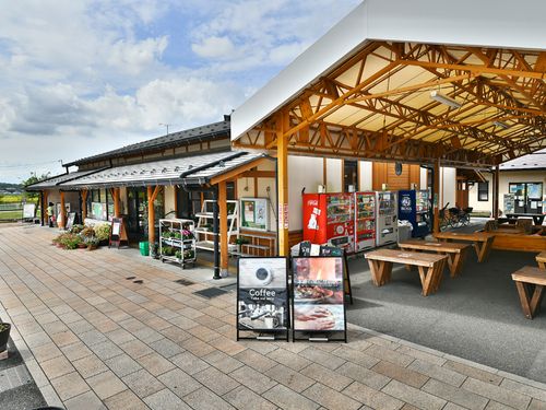 道の駅せせらぎの里こうら