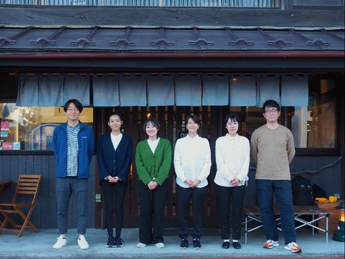 未来の準備室では、20〜30代のスタッフが多く、和気藹々と仕事をしています！