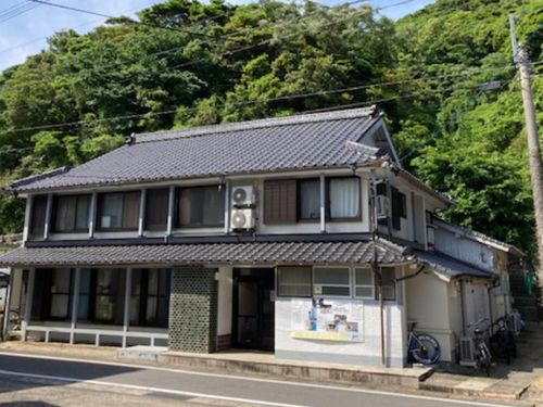 奈留しまなび舎、築約１００年の古民家、外観は昔のままです！