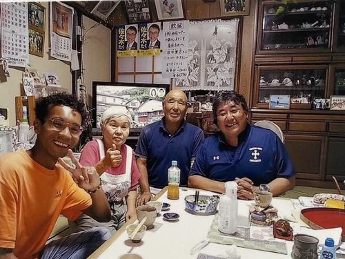 底抜けに温かい地元の方のお家にお泊まりしたり。