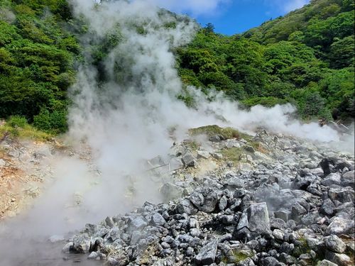 温泉がぐつぐつ！八幡大地獄