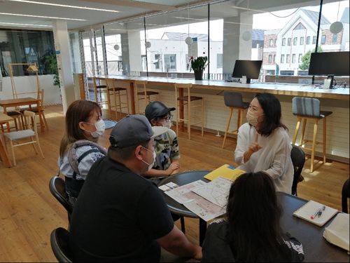 先輩移住者に子育て環境相談中！