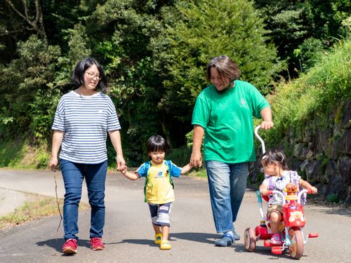 西都市は待機児童ゼロ！子育てにもぴったりの環境。