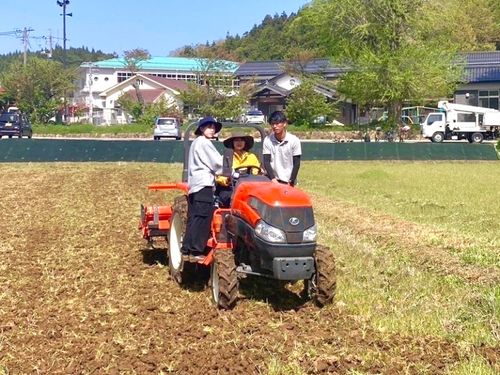 農業PJで田んぼ作り