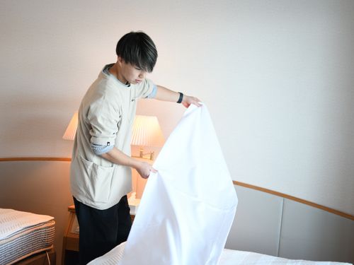 島のホテルで働く大人の島留学生